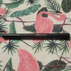 Doucce fierce and fine graphic pen